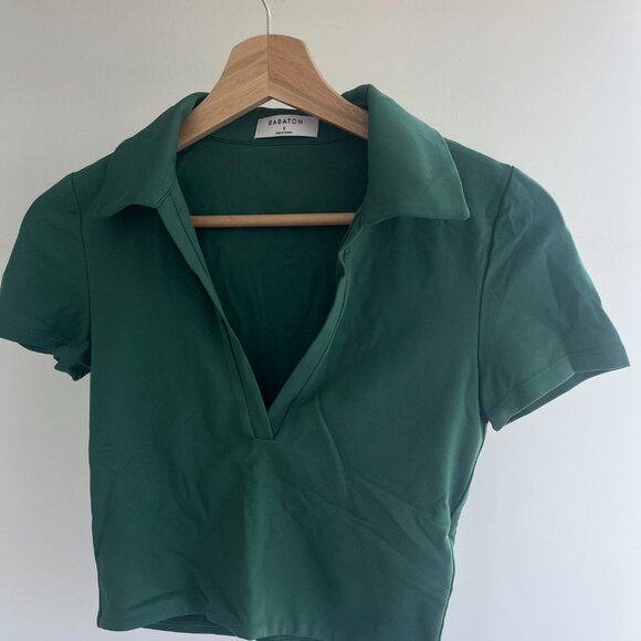 Aritzia Babaton Dark Green Contour Cropped Polo Shirt - Picture 2 of 4